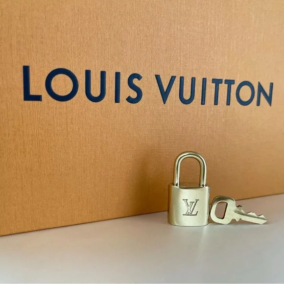 🌟LOUIS VUITTON PadLock Lock & Key Brass Gold Authentic Number (CHAIN AVAILABLE) - Picture 11 of 11